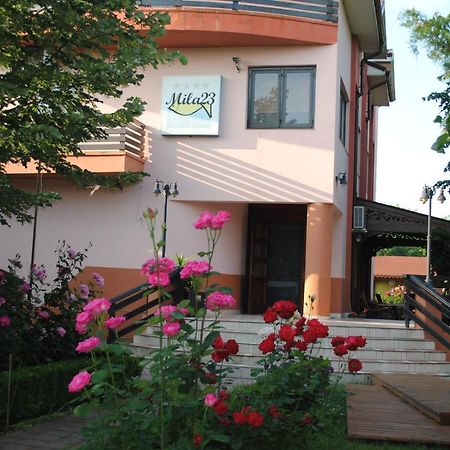 Mila Douăzeci şi Trei 维拉德尔塔旅行旅馆 - 米拉23酒店 外观 照片